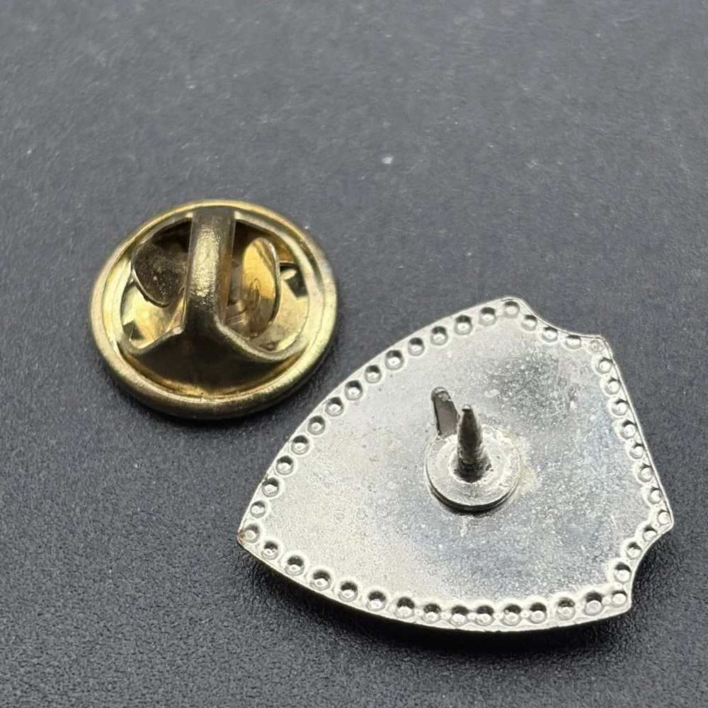 Lake Tahoe‎ Shield Crest Lapel Hat Pin